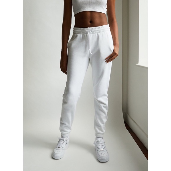 Aritzia | Pants \u0026 Jumpsuits | Nwt 